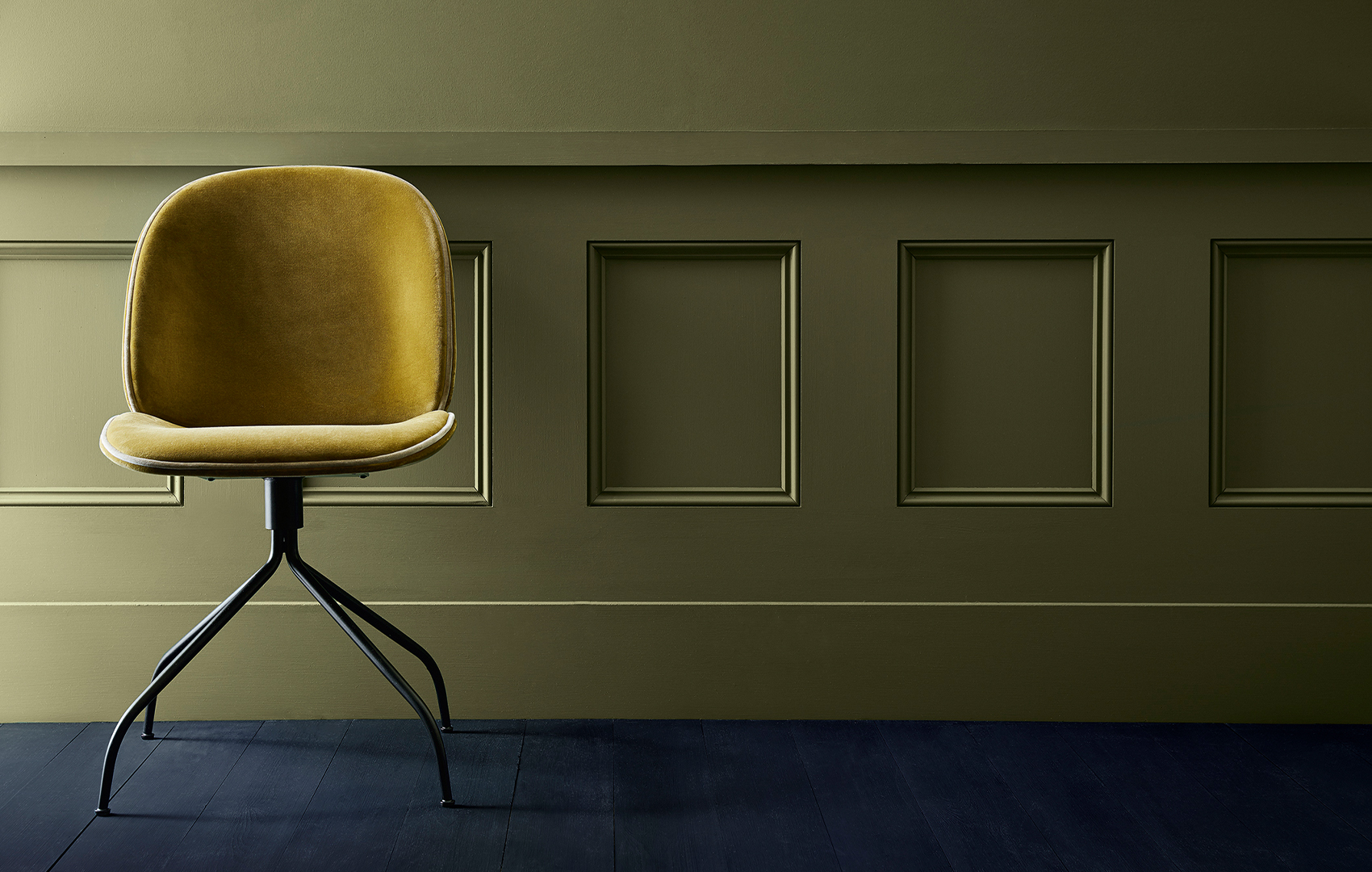 Nylon-Consulting-New-York-Little-Greene-Case-Study-Wall-and-Chair